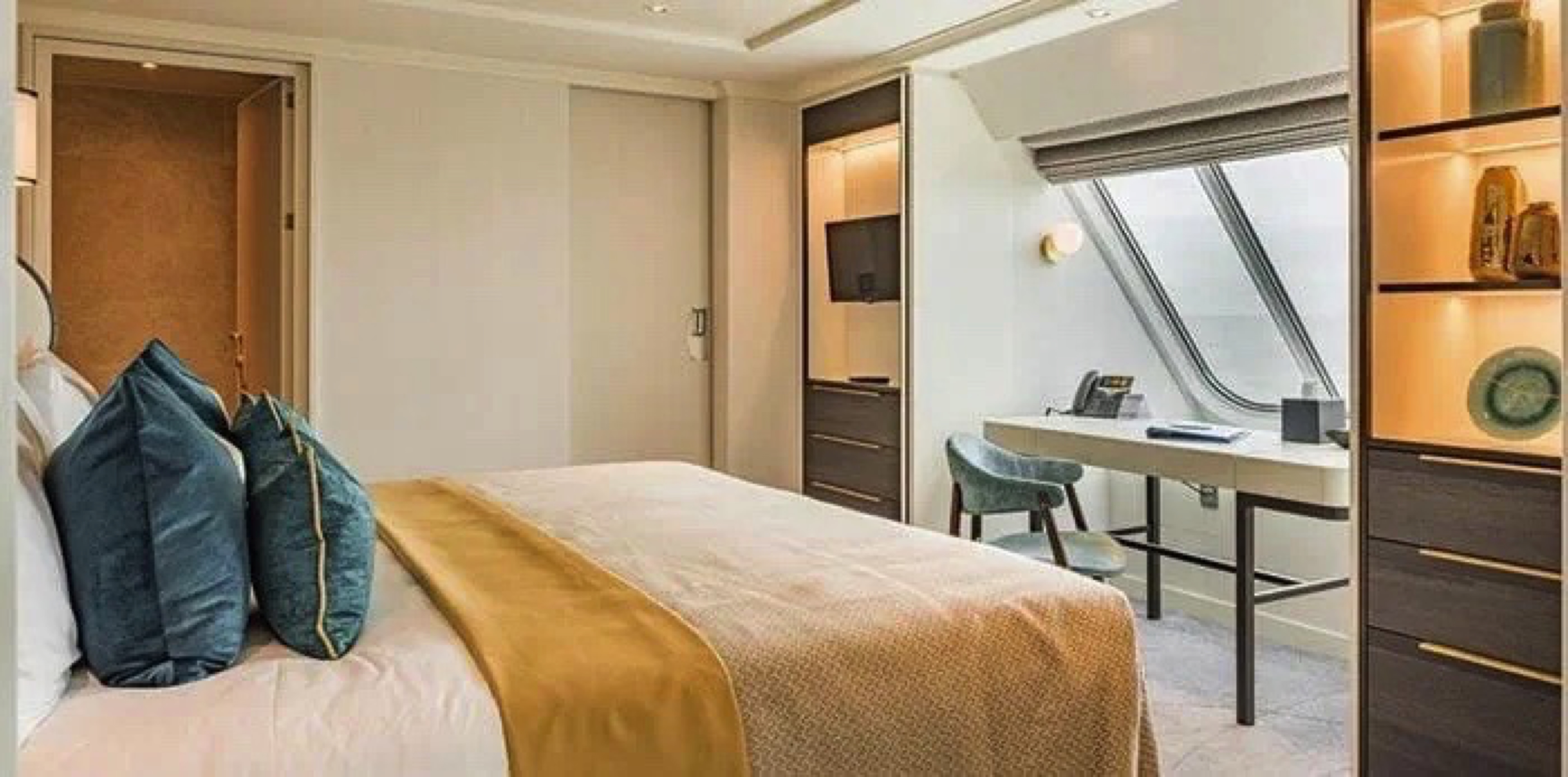 Forward Suite with Balcony